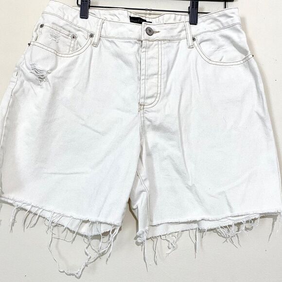 House of Harlow 1960 High Rise Denim White Cut Off Jean Shorts SIZE 31 - Picture 2 of 4